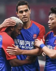  VAR争议判罚引发主帅集体炮轰  