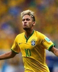  巴黎圣日耳曼报价皇马边锋，谈判进入关键期  