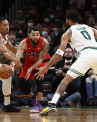  猛龙范乔丹压哨三分绝杀 终结凯尔特人七连胜  