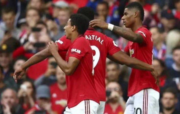  曼联新援安东尼首秀破门救主  